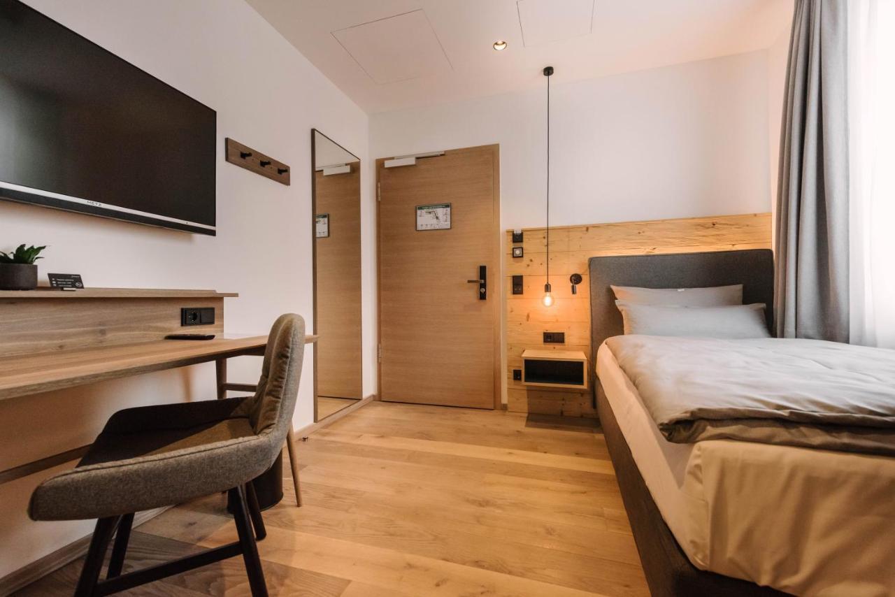 Hotel Johanns ヒルポルトシュタイン エクステリア 写真